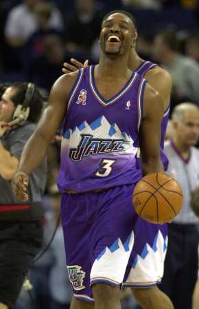 球队继续由 球队继续由