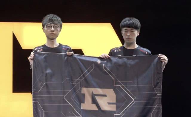 既往地在场 既往地在场