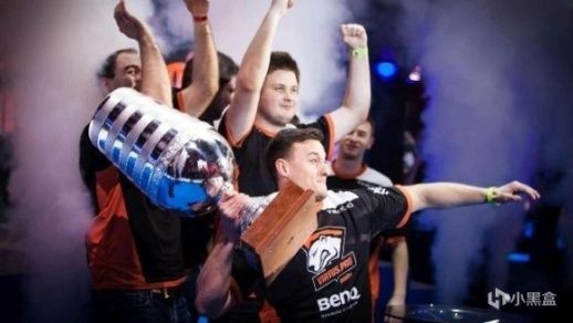 球的粉丝都 球的粉丝都